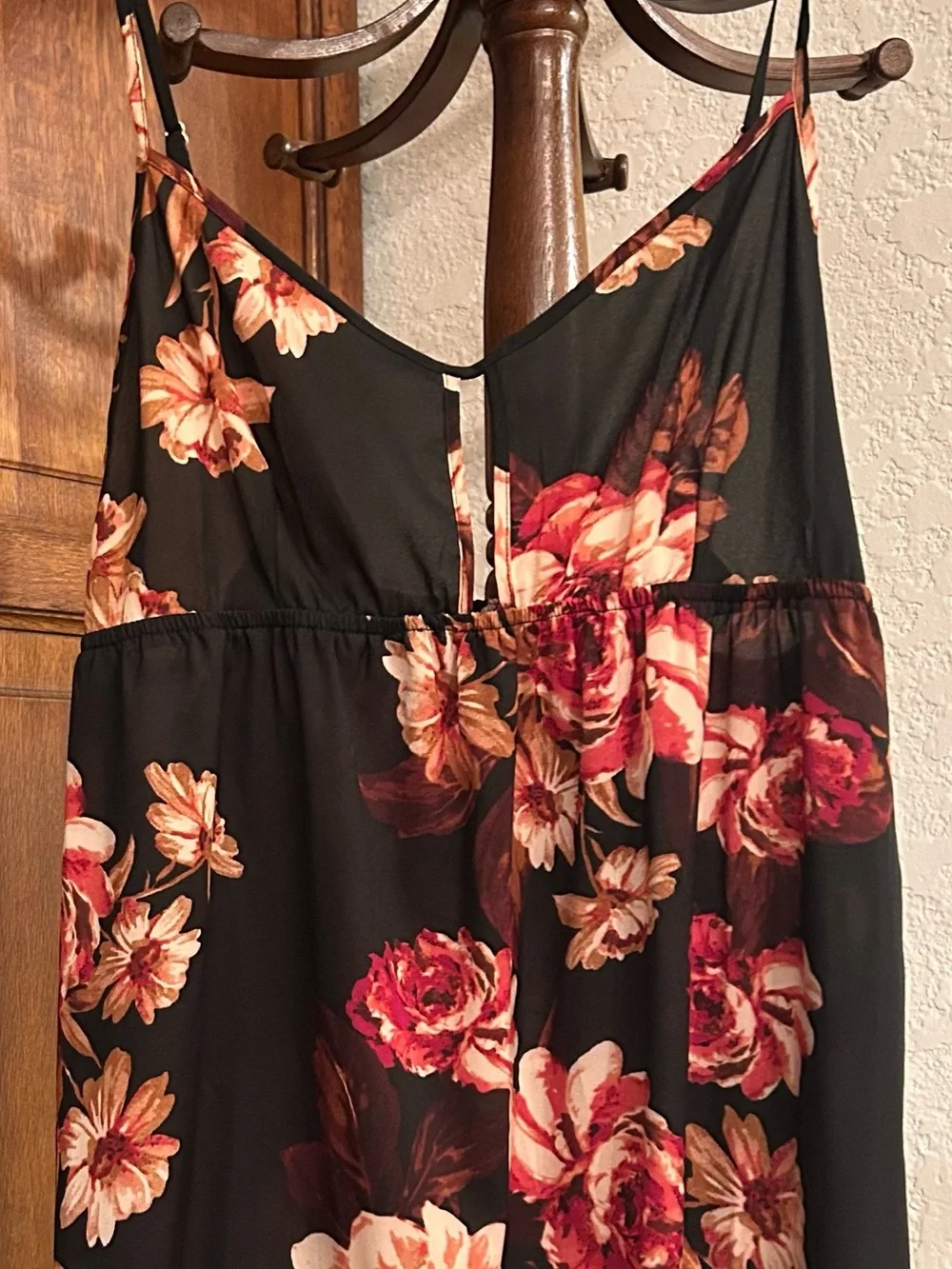 NWT Midnight Bakery (Nordstrom brand) Black Floral Chemise Slip Size S